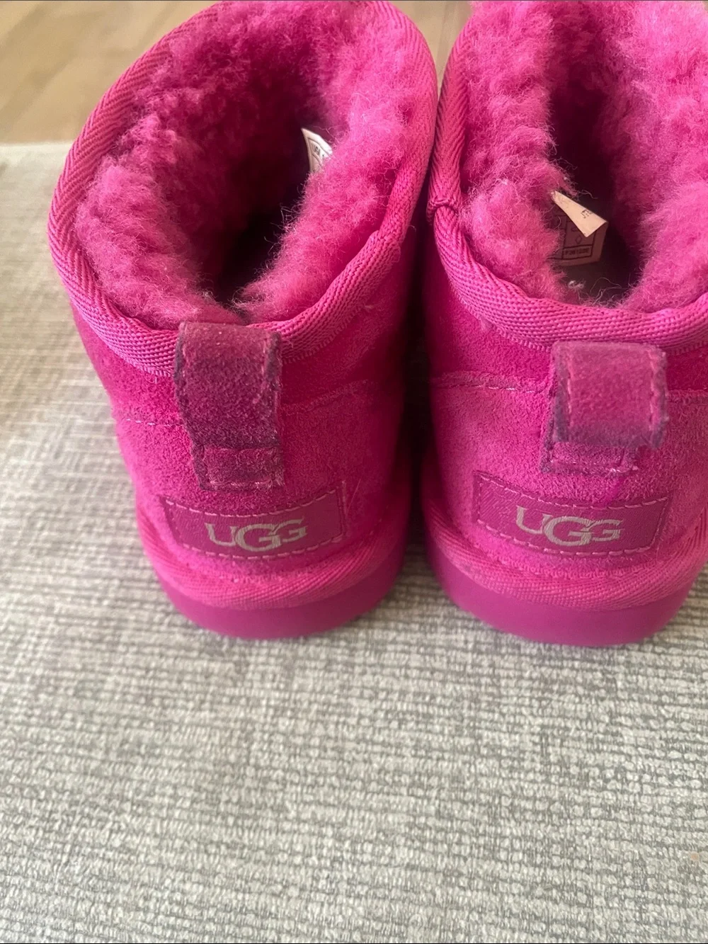 UGG Kids Hot Pink Shearling-Lined Booties